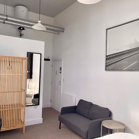Stylish Comfort In London 芬奇利 外观 照片